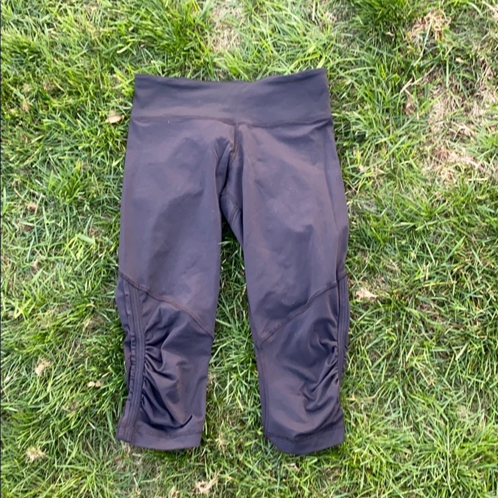 Lululemon black pants